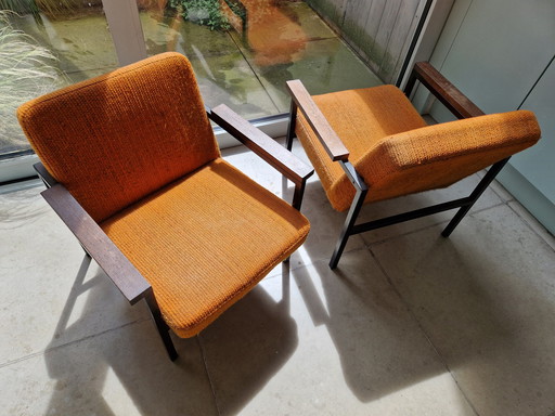 2x Hein Stolle easy chairs SZ30 't Spectrum