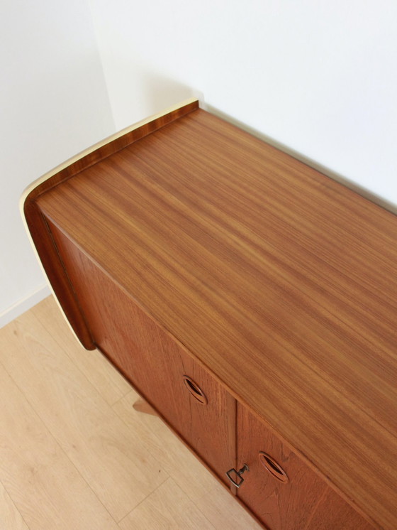 Image 1 of Vintage Teak Dressoir 