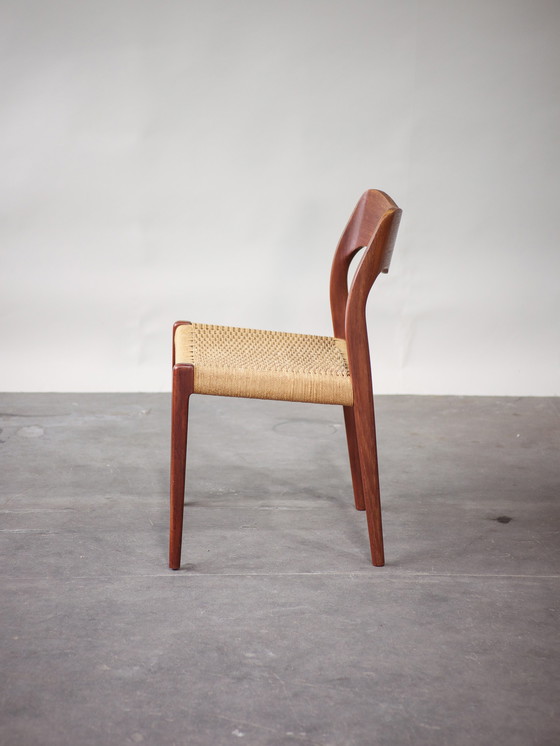 Image 1 of 4x N.O. Møller eetkamerstoelen 71 papercord teak