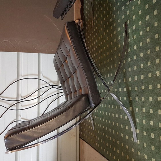 Image 1 of Paar vintage "Barcelona" leren fauteuils van Mies Van Der Rohe voor knoll, 1970