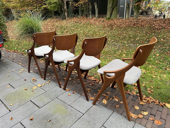 Image 1 of Set Van 4 Arne Hovmad Eetkamerstoelen