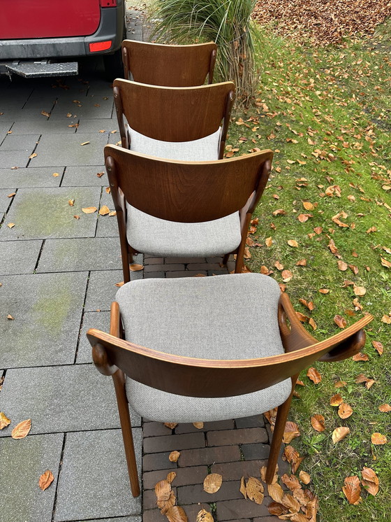 Image 1 of Set Van 4 Arne Hovmad Eetkamerstoelen