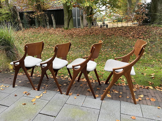 Image 1 of Set Van 4 Arne Hovmad Eetkamerstoelen