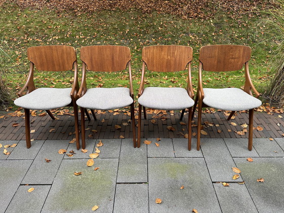 Image 1 of Set Van 4 Arne Hovmad Eetkamerstoelen