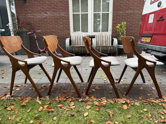 Image 1 of Set Van 4 Arne Hovmad Eetkamerstoelen