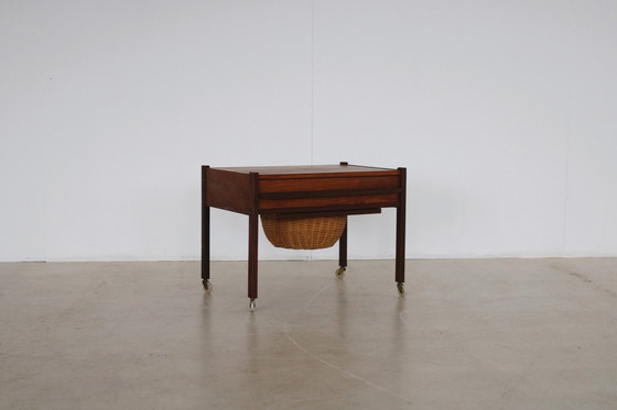 Image 1 of Vintage sidetable