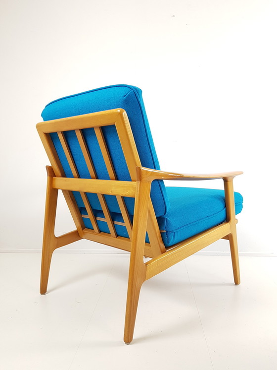 Image 1 of Vintage houten fauteuils blauwe ploegstof | wol blauw kobalt