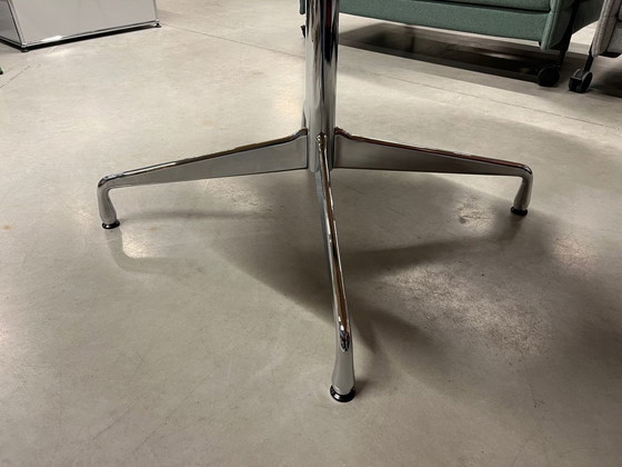 Image 1 of Vitra Eames Dining Tafel, Massief, 130Cm