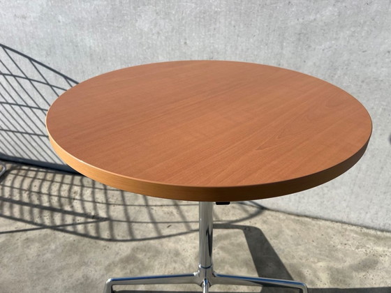 Image 1 of Vitra Eames Segmented Tafel