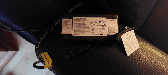 Image 1 of 3,5 Zits Bank - Luciano Leather Florida Navy Met 2 Accu'S Voor Elektrisch Voetengedeelte