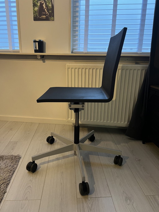 Vitra 04 Stoel