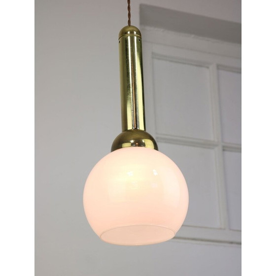 Image 1 of Vintage gouden en opaline hanglamp