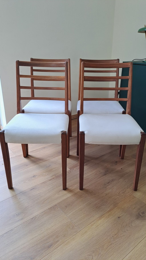 4x vintage stoelen