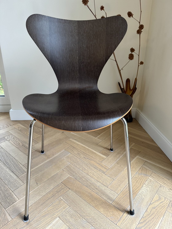 Image 1 of 4x Fritz Hansen Serie 7 Donker Eiken