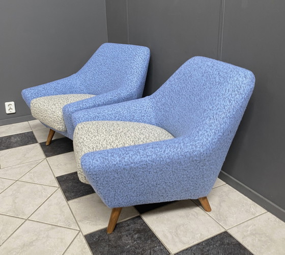 Image 1 of set van twee blauw-witte wollen stoelen 1960