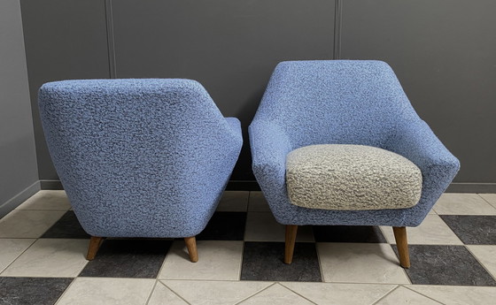 Image 1 of set van twee blauw-witte wollen stoelen 1960