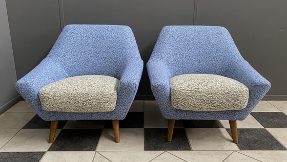 Image 1 of set van twee blauw-witte wollen stoelen 1960