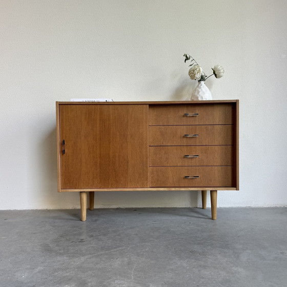 Image 1 of Deens Vintage Sideboard Metalen Greepje