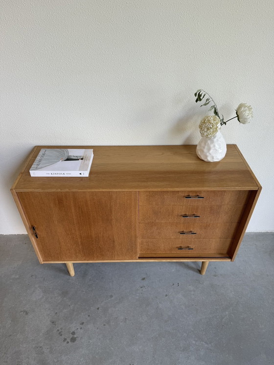 Image 1 of Deens Vintage Sideboard Metalen Greepje