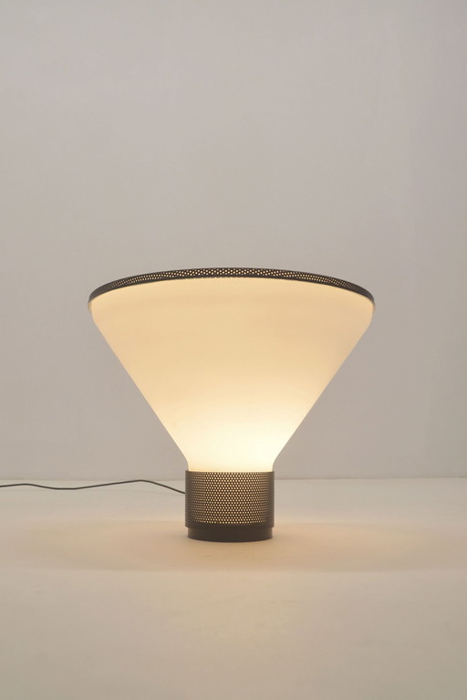 Lamp Figura Ontworpen Door Gregotti Associati Voor Fontana Arte, Jaren '80