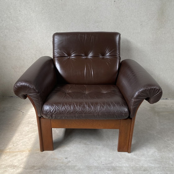 Image 1 of Mid-Century Bruin Leren Fauteuil Eiken Frame