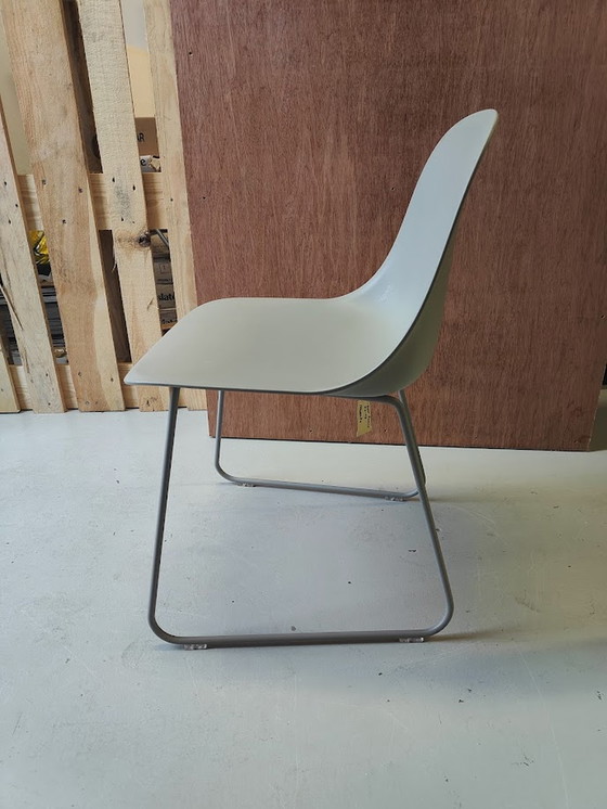 Image 1 of Muuto Fiber side chair voet en schaal grijs