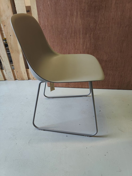 Image 1 of Muuto Fiber side chair voet en schaal grijs