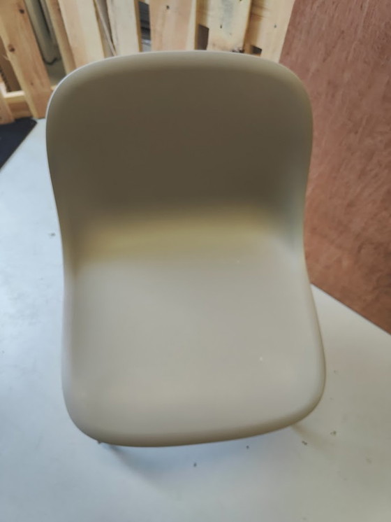 Image 1 of Muuto Fiber side chair voet en schaal grijs