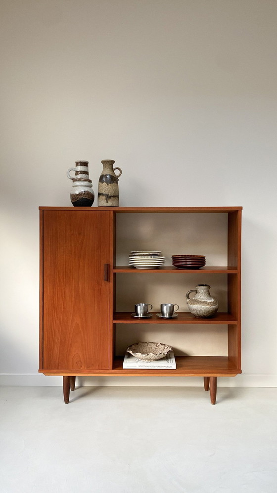 Image 1 of Vintage Teak Houten Kast / Highboard Op Houten Poten 