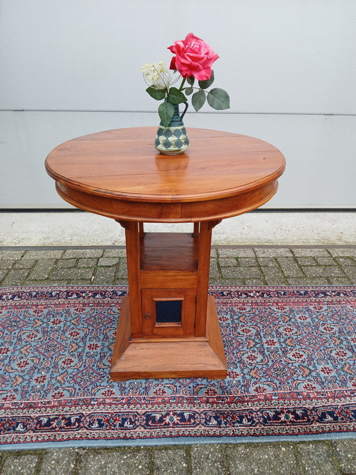 Art Nouveau Tafel