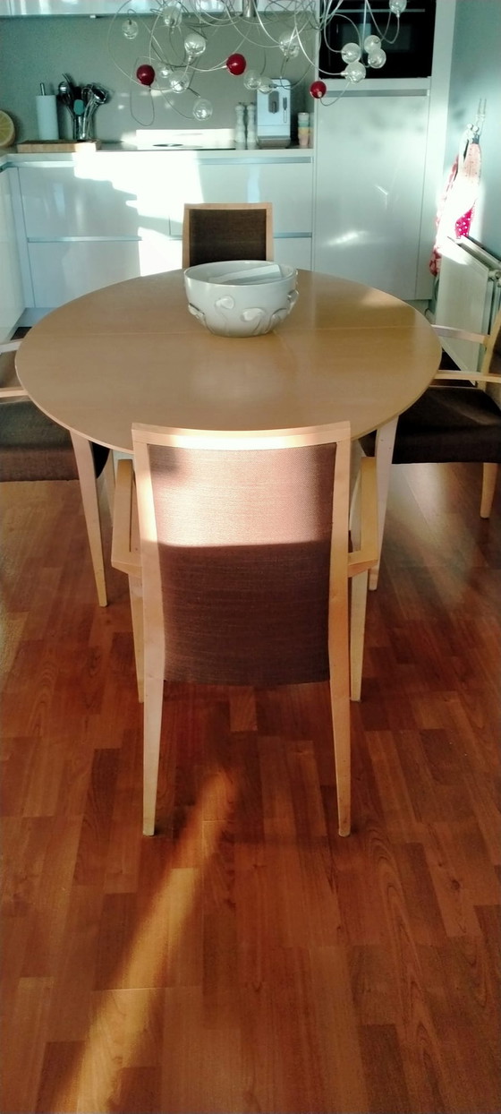 Image 1 of Van Bennekom Eetkamer Tafel Met 4 Stoelen.