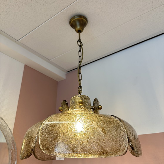 Image 1 of Vintage Bloemblaadjeslamp van gerookt glas