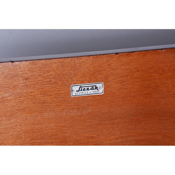 Image 1 of Vintage walnoten Bauhaus dressoir van Robert Slezak, Tsjechië 1930