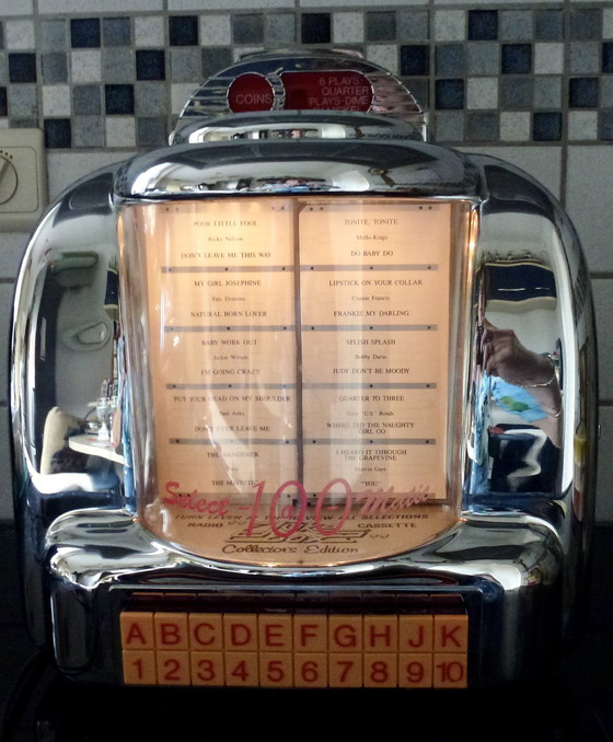 Image 1 of Classic Collector'S Edition Radio-Cassetterecorder Wallbox Jukebox.