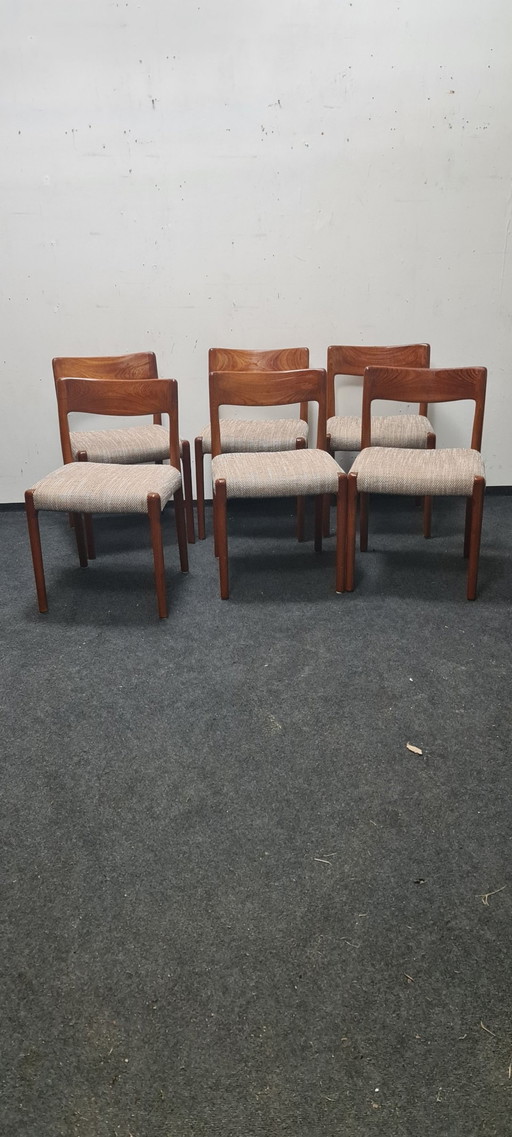 Set van 6 eetkamerstoelen door Niels Otto Moller