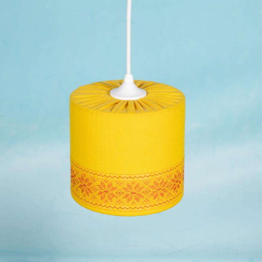 Space age hanglamp okergeel, sixties Swedish yellow pendant