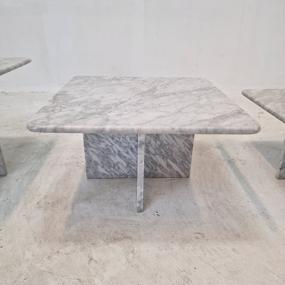 Image 1 of Set van 3 Italiaanse marmeren vintage salontafels, 1970