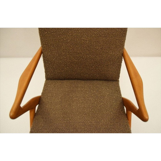 Image 1 of Paar vintage Scandinavische fauteuils in hout en bouclé stof, 1950