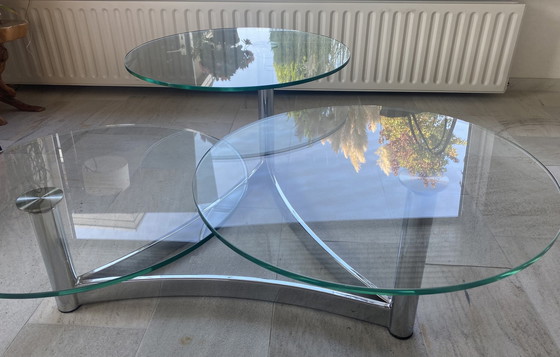 Image 1 of Jaren ‘80 Glazen Koffietafel Met 3  Glazen Platen