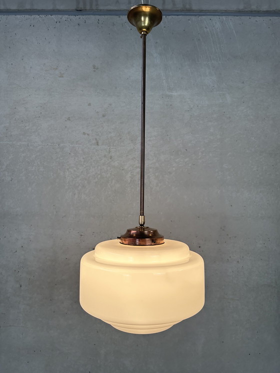 Image 1 of Art deco hanglamp - opaline en messing