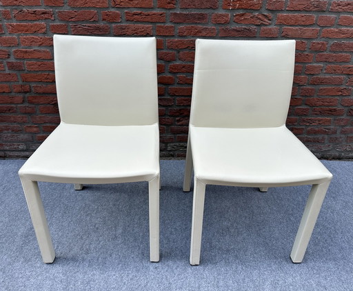 2 x vintage stoelen leder