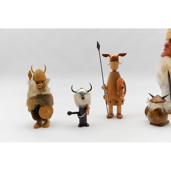 Image 1 of Set van 6 vintage houten vikingen, 1950