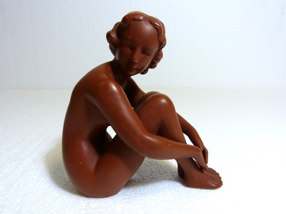 Image 1 of 2 Goebel terracotta vrouwen 1960's