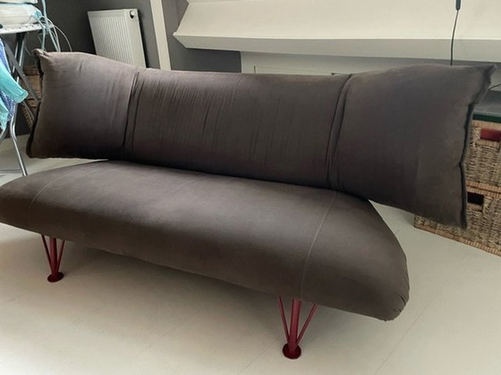 Image 1 of Leolux Colibri Sofa En Leolux Colibri Love-Seat En Bijbehorend Aanhaaktafeltje