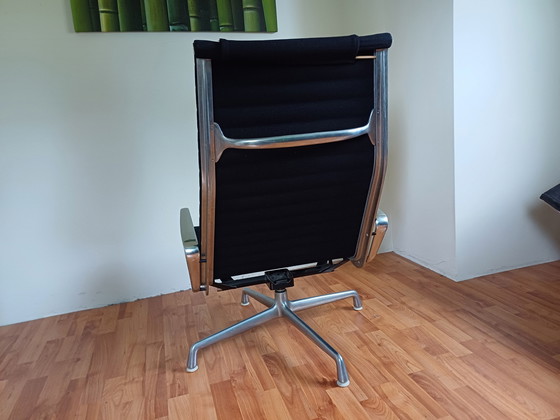 Image 1 of Aluminum Loungechair Herman Miller, Zwarte Stof