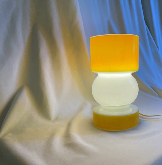 Image 1 of Vintage lamp - Tweekleurig glas - Ruimtetijdperk - 1970