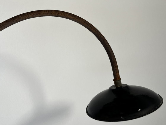 Image 1 of Industriële wandlamp voor buiten, geëmailleerd, 100 Cm. 1930-40 Ca.