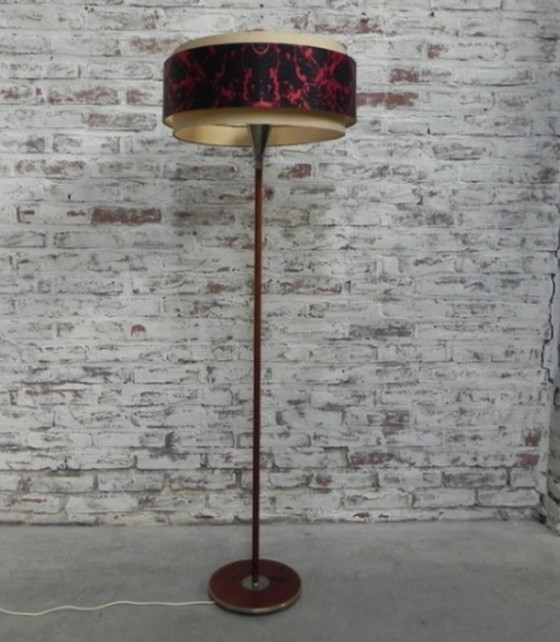 Image 1 of Staande lamp met ronde kap