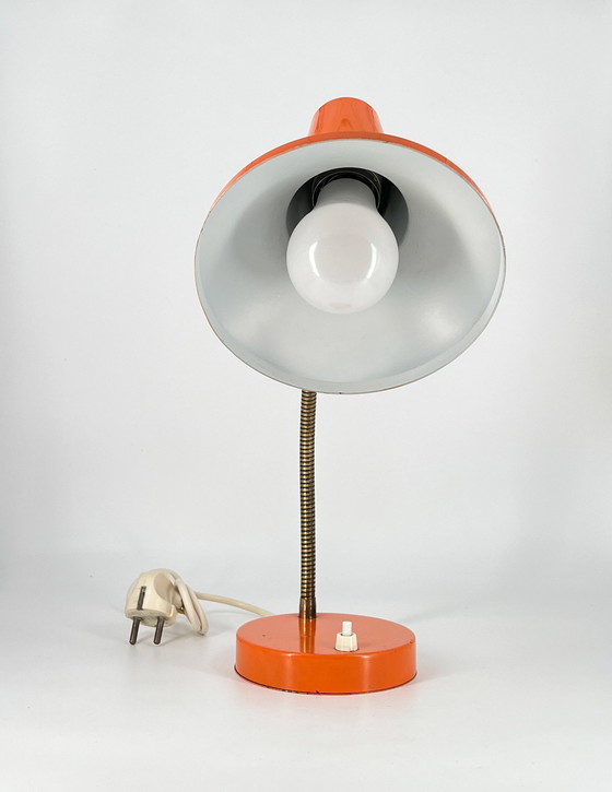 Image 1 of Vintage bureaulamp Oranje 1960 1970 Mid Century Ruimtetijdperk