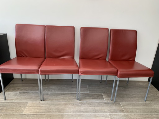 Leolux Uitschuifbare Eettafel Trias Met 4 Stoelen